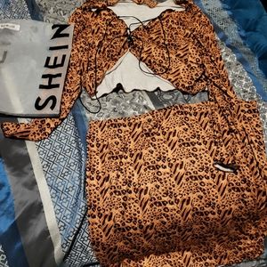 2 piece cheetah print set